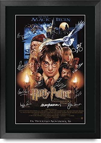 HWC Trading Stein der Weisen Harry Potter Die Darsteller Daniel Radcliffe Emma Watson Rupert Grint Geschenke Printed Poster Autogramm Bild für Film-Memorabilia Fans - A3 Eingerahmt