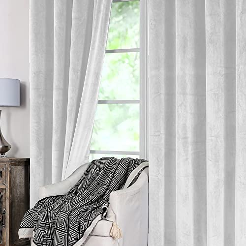 Cleanlevel Samtvorhang (2er Set) 140x245 cm – Vorhänge Blickdicht mit Ösen – Hochwertige blickdichte Vorhänge mit Hitzeschutz & Kälteschutz