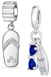 Ensemble de breloques été : tongs, lunettes de soleil et planche de surf, en argent sterling .925 avec accent CZ. Charme tropical pour femmes et adolescentes, compatible avec bracelet européen