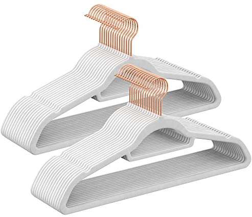 SONGMICS Klädhängare i sammet, set om 30, hängare, halkfri, liten stång för slipsar, 360° roterande krok, 0,6 cm tjock, platsbesparande, 43,5 cm lång, för kappor, byxor, roséguld-vit CRF021W01