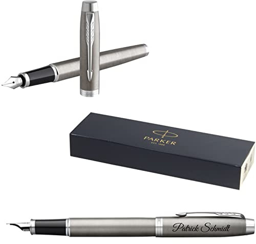 PARKER IM Core Füllfederhalter mit Gravur | Premium Stift | Geschenkbox | blaue Tinte | personalisiertes Geschenk | Namen | graviert | Füller | Geburtstag Geschenkidee (Brushed Metal C.C.)