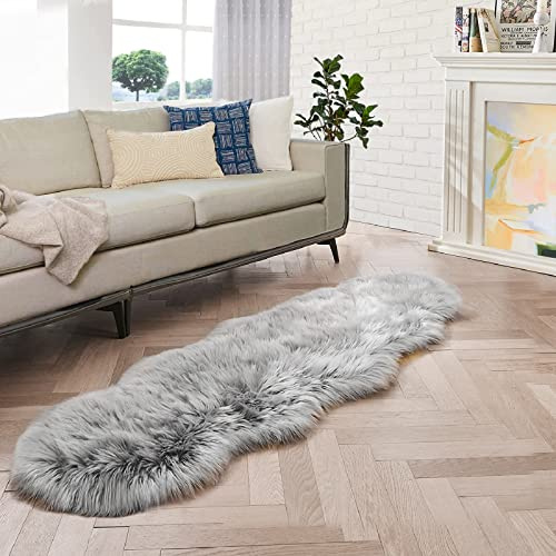 ORINOVA Teppich Flauschig Grau 60x180 cm Kuschel Teppich Fellteppich Weicher Waschbar Kunstfell Wohnzimmer Bettvorleger Schlafzimmer Fellform
