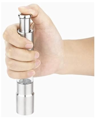 Pfeffermühlen Kleine Push-Pfeffermühle aus Edelstahl, tragbare Mini-Pfeffermühle for den Außenbereich/Grill/BBQ/Küche