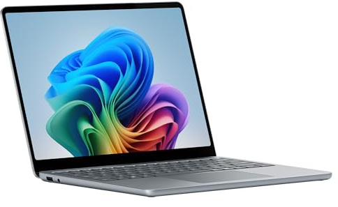 Microsoft Surface Laptop | Copilot+ PC | 13” LCD Touchscreen | Snapdragon® X Plus | 16GB RAM | 512GB Speicher | Neuestes Modell | Ozean