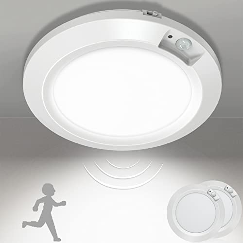 Bemexred LED Batteriebetriebene Deckenleuchte mit Bewegungsmelder Innen, 6000K Drahtlose Bewegungsmelder Lampen Batterie Nachtlicht für Schrank Badzimmer Kellerschrank Treppe, Ø16cm Kühlweiß [2 Stück]