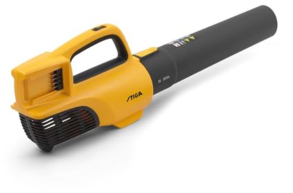 STIGA BL 300e Soffiatore A Batteria, 2 Batt. 20 V (Non Incl.), 43 m/s – Autonomia Fino A 40 Min, Impugnatura Soft-Grip – Pulizia Giardini E Aree Esterne