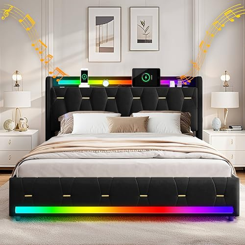 XMFFPM Svart Sammetsklädd Säng 160x200cm med 4 Förvaringsutrymmen, Bluetooth-högtalare, USB/Type-C-portar & LED-belysning, Plattformssäng med 4 Lådor och Träribbstomme | LED-lampor, vadderad säng, Bluetooth-högtalare, 4 lådor, laddningsstation, träribbor, utan madrass