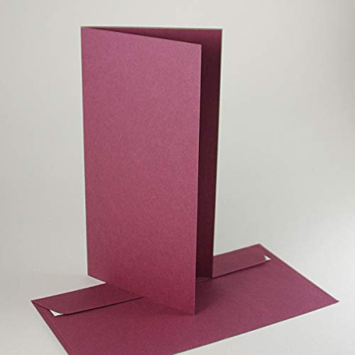 10 brombeerfarbene Blanko-Klappkarten DIN lang (GmundColors Nr.04 200 g/qm, durchgefärbter Karton) mit gleichfarbigen Umschlägen