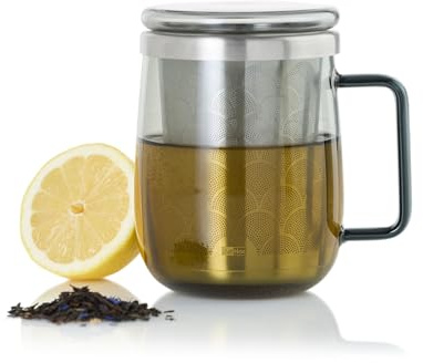 AdHoc TK63 Teeglas mit Griff YUNA 560 ml | Premium Tee-Tasse aus Borosilikatglas mit Feinfilter aus Edelstahl | mundgeblasenes Unikat im skandinavischen Design