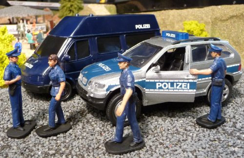 Generisch Slotcar Polizei Van Transporter + SUV X5 & Figuren 1:32 TOP Dekoration