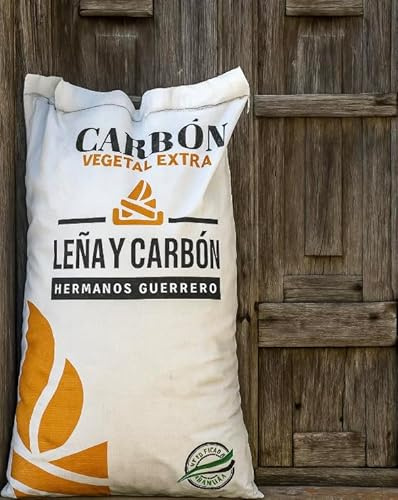 Carbón Vegetal Barbacoa. Saco 14,5 Kgs. Se elabora, con Maderas Que provienen de la tala sostenible de la península ibérica, como Son la Encina y el Olivo. Barbacoa carbón.