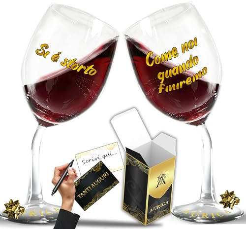 Aurìca Coppia Calici Vino Personalizzati SI È STORTO - COME NOI QUANDO FINIREMO – 2 Bicchieri Storti Per Una Risata Prima Del Brindisi - Regalo Spiritoso Con Confezione Regalo Inclusa