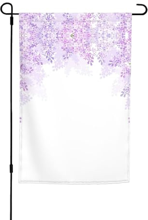 Ce drapeau de jardin imprimé fleurs lilas en fleur est la bienvenue aux invités dans votre maison avec un style unique. Parfait pour n'importe quelle terrasse, patio, porche ou véranda et fait de
