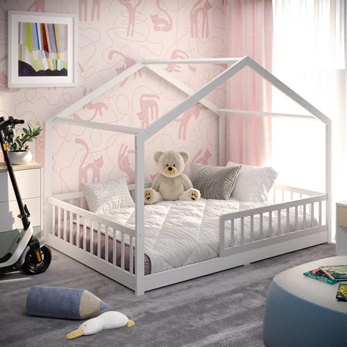CADANI Malte Kinderbett 140x200 cm, Hausbett mit abnehmbarem Rausfallschutz | Bis 200 kg belastbar, hochwertiger Roll-Lattenrost inklusive, Montessori Bodenbett aus Massivholz Kiefer, einfache Montage