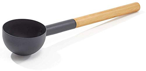 KOLO Sauna Kelle 2 Saunakelle Schwarz mit Bambus Griff - Aufgusskelle aus Aluminium für Sauna - Hitzebeständi & langlebig - Saunazubehör - Ideal für Sauna Aufgüsse - Made in Finland