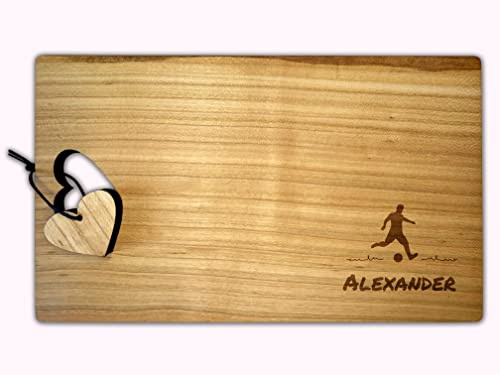 Schneidebrett Herz | FUßBALLER Holzbrett personalisiert mit Name graviert, Bester Trainer, Geschenkidee, Fußball Geschenk, Jungs, Männer, Ostern, Weihnachten, Herzbrett, Frühstücksbrett