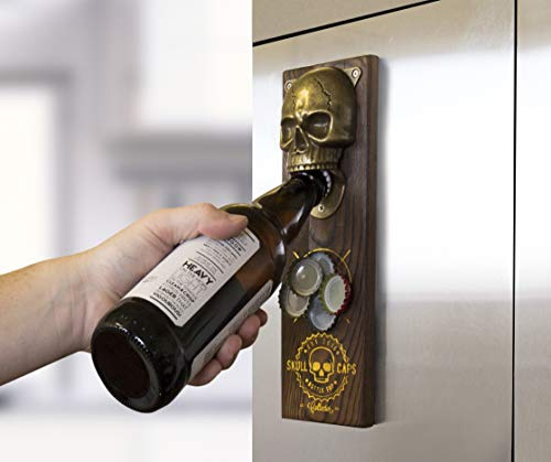 Gift Republic - Skull Cap Flaschenöffner lustig | Totenkopf Bieröffner Männer | Magnet Wand-Flaschenöffner | Beer Bottle Opener | Kronkorken Sammler | Geschenk für Weihnachten, Geburtstag, Party