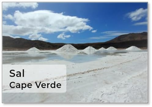Magnete da frigorifero con stagno di evaporazione del sale su Sal, le isole di Capo Verde