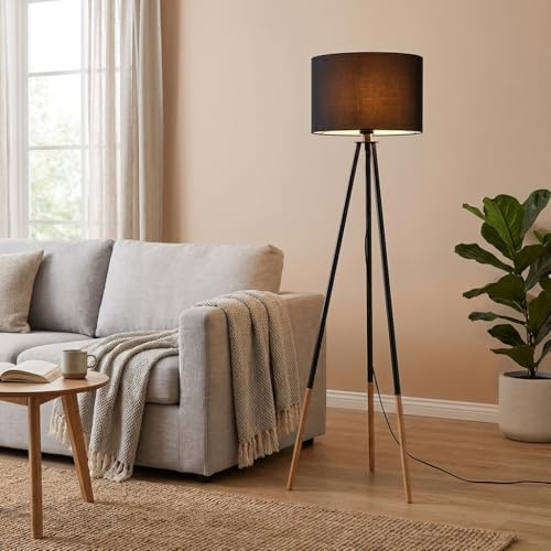 B·LED BARCELONA LED - Lámpara de Pie con Mesita Incorporada y Trípode Mandi, Lámpara de Pie para Salón Moderna y Vintage, Pantalla de Tela Negra, Trípode de Madera y Aluminio, Casquillo E27