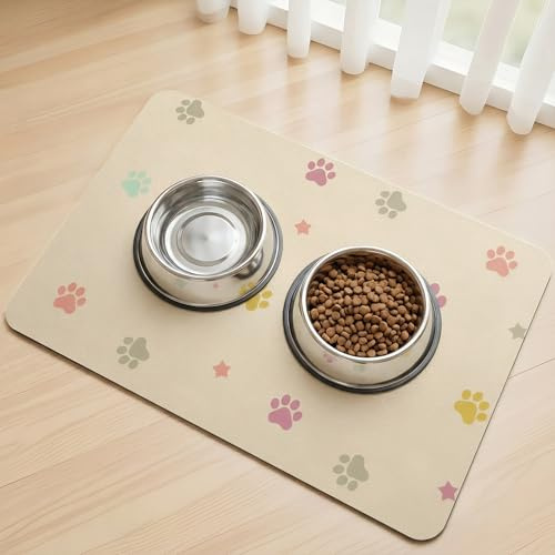 SARTNP Napfunterlage Hund, Gummirücken Napfunterlage Katzen, Wasserabsorbierend Hundenapf Kleine Hunde,rutschfeste Unterlage Hundenapf Futtermatte (Beige-Star Paws, 40 x 60 cm)
