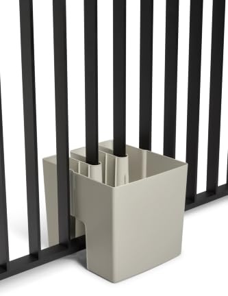 Vercony Balkonkasten - Für Balkon mit Geländerstäben - Pflanzkasten Outdoor- 30x34x30 cm - Recycelbar - Made in Holland - Platzsparend - Seidengrau