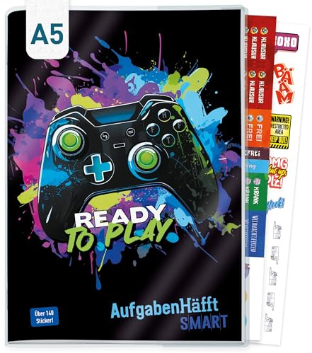 Häfft® Hausaufgabenheft A5 ohne Datum - immer sichtbarer Stundenplan, Softcover Aufgabenheft inkl. Schutzumschlag + Sticker Ready to Play