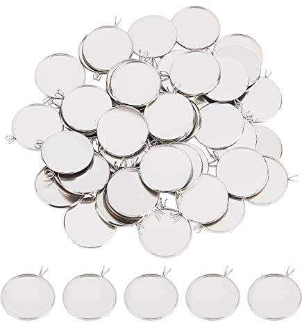UNICRAFTALE 50pcs 25mm Tablett Edelstahl Cabochon Einstellungen Anhänger Flache runde Anhänger Rohlinge Tabletts Lünette Einstellungen für Cameo Anhänger Foto Schmuck Halskette und Kunsthandwerk