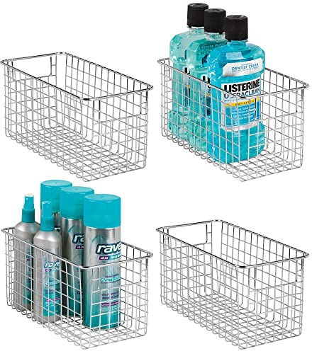 mDesign Drahtkorb für Badzubehör – praktische Gitterbox mit Griffen aus rostbeständigem Metall für Toilettenpapier oder Kosmetik – Moderne Badablage für Badaccessoires – 4er-Set – chromfarben