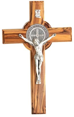 Kassi presentartiklar olivträ St Benedict Kors för att hänga Benediktur-kors väggkors krucifix för fastsättning födelse nattvardsgång dop 25 x 15 cm