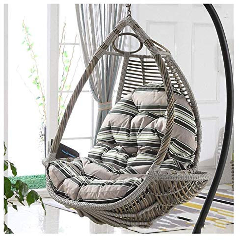 Rattan-Eierschaukel mit braunem Kissen für drinnen und draußen