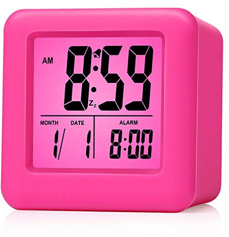 Plumeet Digitaler Reisewecker, Einfach Einzustellen, mit Schlummermodus, Weichem Nachtlicht, Großem Zeit-, Monats-, Datums- und Alarm-Display, Ansteigendem Soundalarm (Rosa)