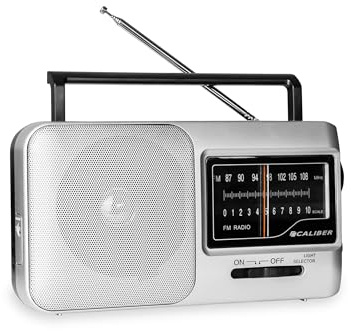 Caliber Radio Portable FM Vintage sur Piles ou Secteur – Poste de Radio avec Prise Casque, Antenne Télescopique, Poignée et Design Rétro pour Maison, Cuisine, Camping et Déplacements