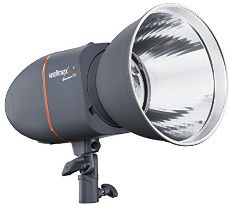 Walimex pro Newcomer 300 Studioblitz - 300 Ws Blitzleistung, auslösen per Funk 2,4GHz + Fotozelle + Kabel, Blitzlicht mit 75W Modellierlampe Reflektor für Indoor Studio On Location Fotografie