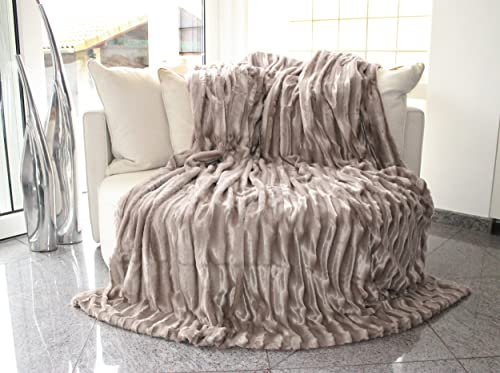 Brandsseller Couverture Double Face Plaid Imitation Fourrure et Microfibre Doux et Chaud - 150 cm x 200 cm - Taupe/Beige
