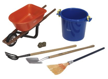 Breyer Traditional Stable Cleaning Set (1:9 Scale)