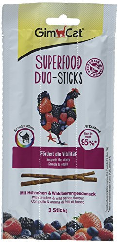 GimCat Superfood Duo-Sticks pollo y baya silvestre - Suave snack para masticar con un alto contenido de carne y vitaminas - 24 paquetes (24 x 3 sticks)