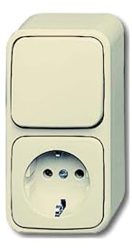 Busch-Jaeger 2601/6/2300 EAP Kombination Schuko Steckdose, mit Wippschalter