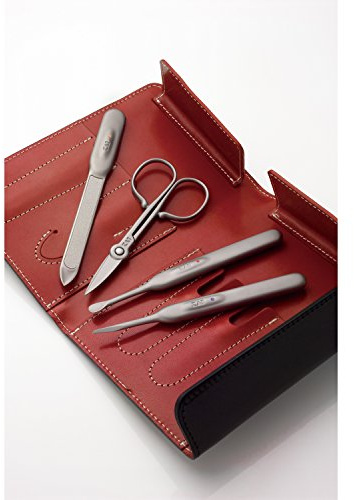 Kai nagelvårdssats 4 stycken (med nagelsax, feile, hudborste, hudkniv)