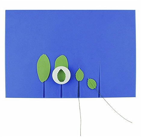 PME Veined Rolling Out Board Small Size 25 x 17 cm, Blue | Dual-sided surface offers integrated grooves for wiring sugar leaves alongside a smooth reverse for general prep.