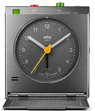 Braun BNC005GYGY bewegungsgesteuerter Reisewecker, klassisches Design, Grau