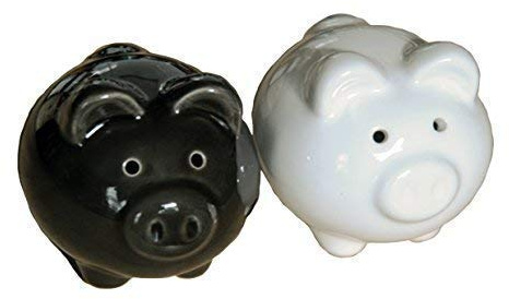 Salt & Pepper Shakers Shaped As 2 Pigs Hugging, Black and White