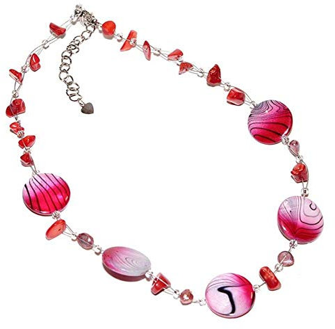 CHICNET Halskette Damen Kette aus Schmuckdraht und Perlmutt Muschel Scheiben 20mm rund mit Zebra Design in rot violett schwarz mit Perlen und Koralle Splitter Hals Schmuck verstellbar 42-48cm