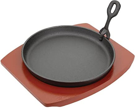Olympia Gusseisen-Rundbrutzel mit Holzständer, Größe: 22 (Ø) cm, Material: Gusseisen und Holz, CC311