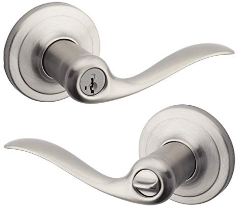 Kwikset Tustin Entry Door Handle with Lock and Key, Secure Keyed Reversible Lever Exterior, For Front Entrance and Bedrooms, Satin Nickel, Pick Resistant Smartkey Rekey Security and Microban