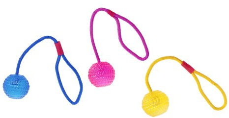 Karlie Hundespielzeug Tpr Ball mit Wurfseil Farblich Sortiert Durchmesser, 7 cm