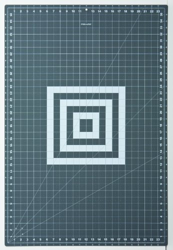 Fiskars Selbstheilende Schneidematte für Quilten, Kunst und Handwerk, 61 x 91,4 cm Raster, Nähmatte, Bastelschneidebrett, Nähzubehör und Quiltwerkzeuge
