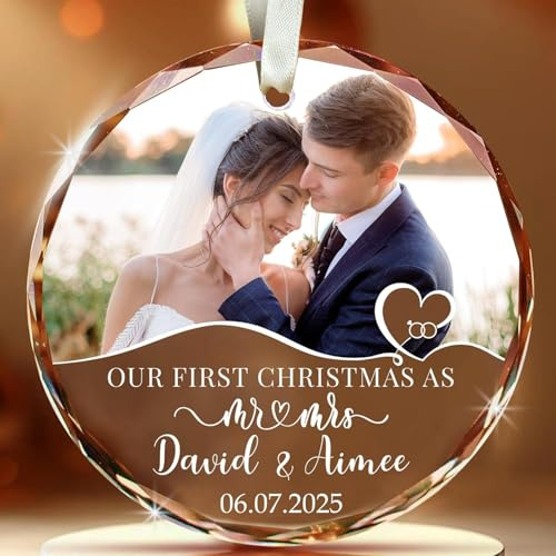 Pallina di Natale Personalizzata 2025 – First Christmas Married Mr & Mrs con Foto, Nomi e Data | Decorazione Romantica e Regalo per Coppie Sposate