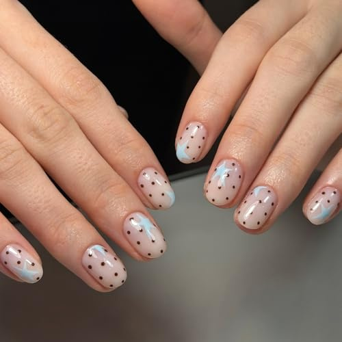 Virellay 24 Stück Kurze Oval Press On Nails - Weiße Basis nägel zum aufkleben mit bunten Punkten & blauen Sternen Glänzende Acrylnägel - Wiederverwendbares Fake Nails Set für Frauen den Sommer