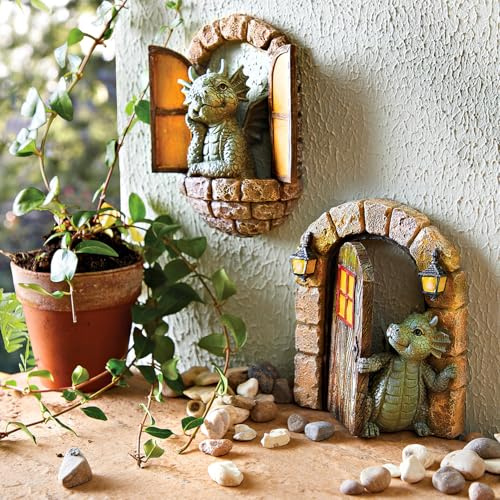 3 Pagen® 2er Set Wanddekoration Drache – wetterfest – detailverliebtes Design – Burgtür und Burgfenster mit Drache – Dekoidee für Garten Terrasse oder Balkon – märchenhaft und originell