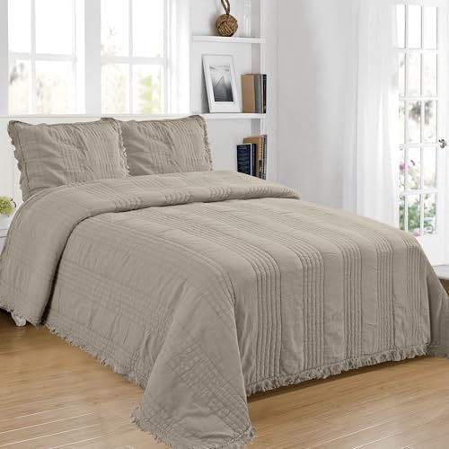MS Hometex Interiors Mikrofaser Tagesdecke 220x240 mit 2 Kissen Set 50x70 – Bettüberwurf aus 100% Polyester mit Volants – Extraweiche pflegleichte Überwurf für Bett, Sofa & Couch (IVAL Beige)